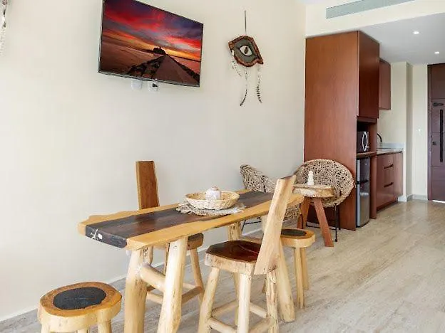 Daire Luxury Studio - Stunning Pool View & Amenities Tulum