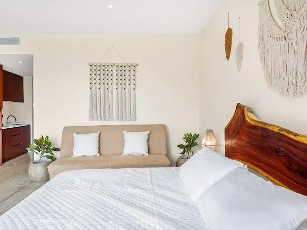 Luxury Studio - Stunning Pool View & Amenities Tulum Daire